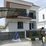 Contemporary 5 Bedroom Fully Detached Duplex For sale