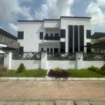 Luxury 5 Bedroom Fully Detached Duplex for sale