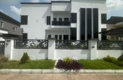 Luxury 5 Bedroom Fully Detached Duplex for sale